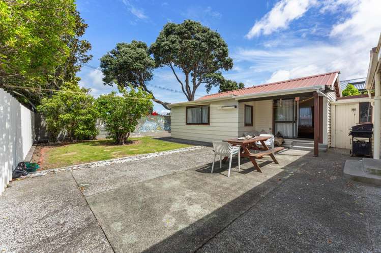 4 Roxburgh Grove Petone_16