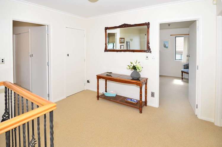 221 Alec Craig Way Gulf Harbour_11