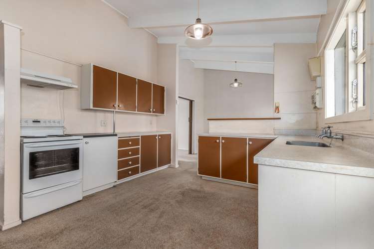 556 Queen Street East Levin_6