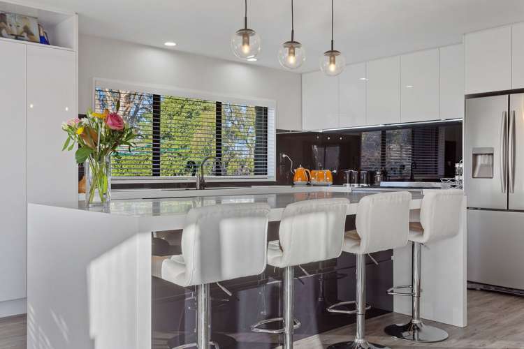 2 Woodfield Place Woodend_5