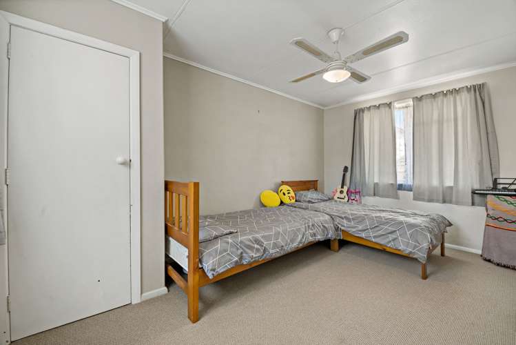 82 Kelman Road Kelston_26