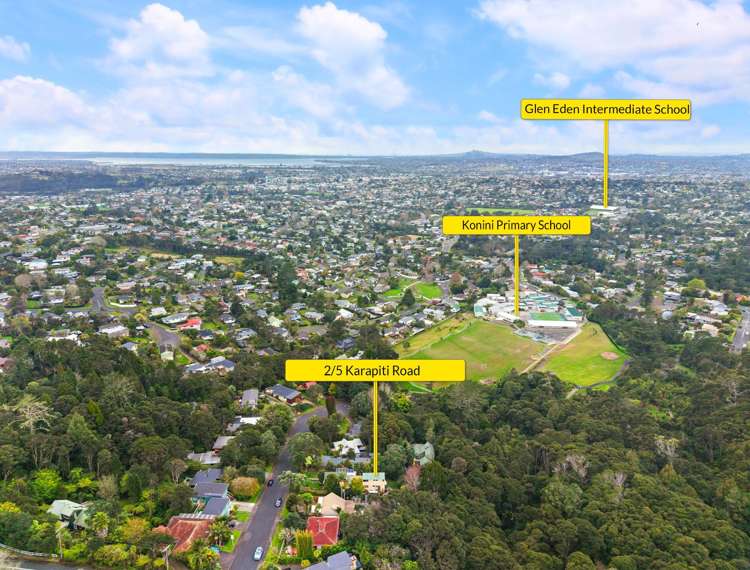  2/5 Karapiti Place Glen Eden_15