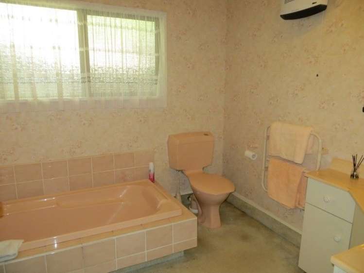 16 Puriri Street Te Aroha_18