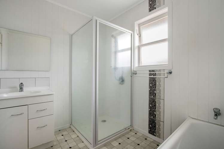 27 Kensington Road Waihi_10