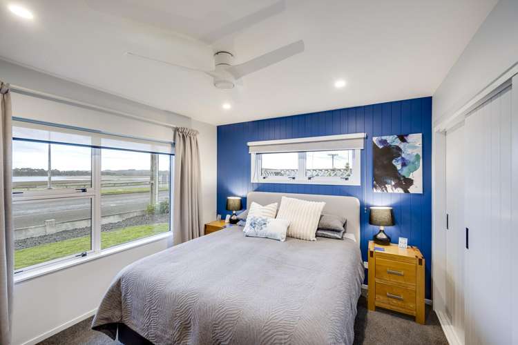 1/30 Meeanee Quay Westshore_9