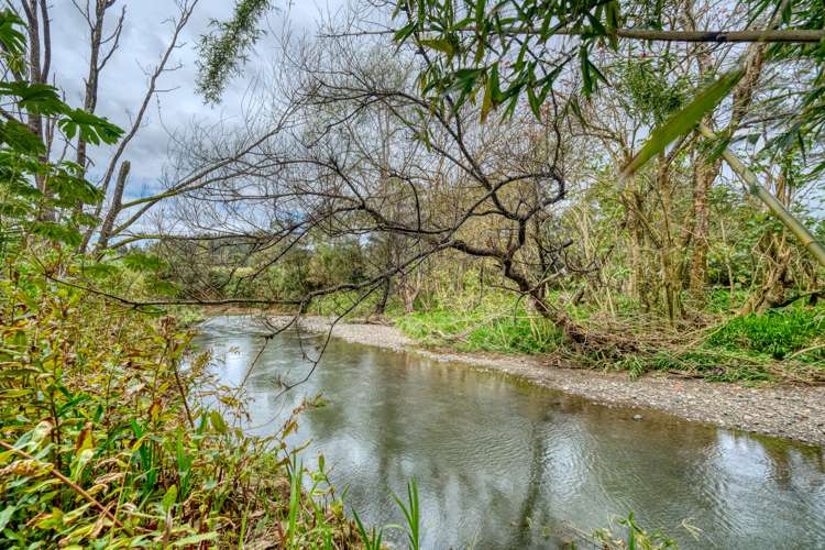 573 Takahue Road Takahue_60