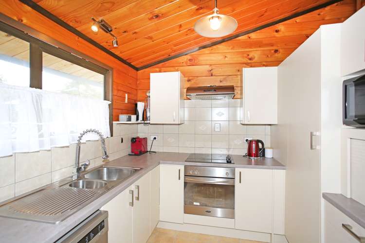 13 Chrisarda Place Red Hill_4