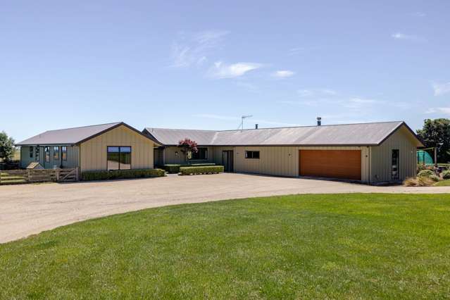 151 Mount Stewart Halcombe Road Sanson_1