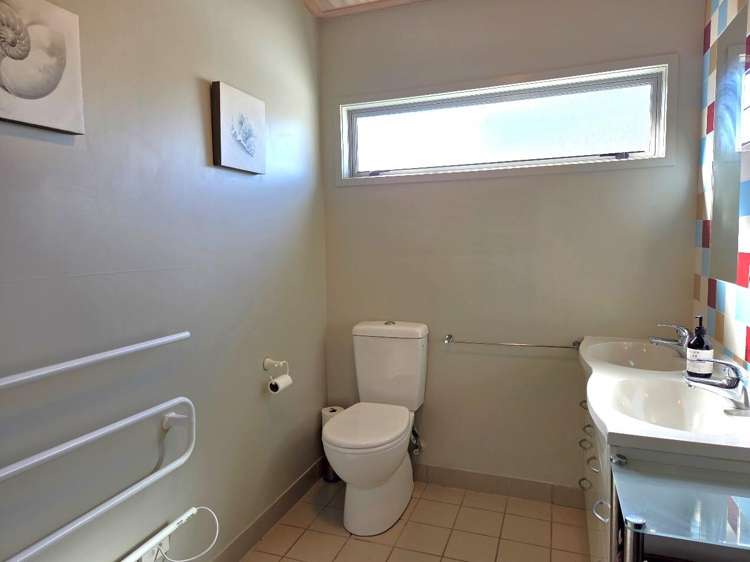 102 Sands Crescent Matarangi_9