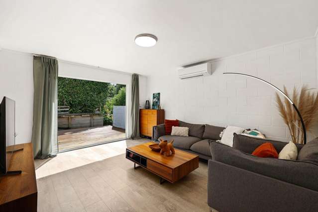 Flat 3/52 Fruitvale Road New Lynn_3