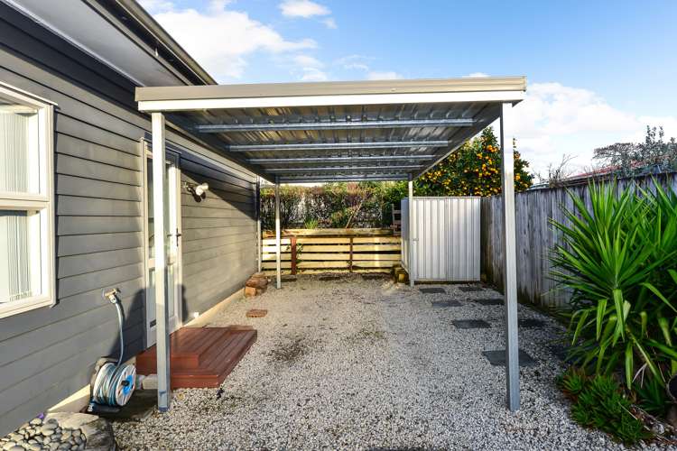 16a Richan Street Glenview_16