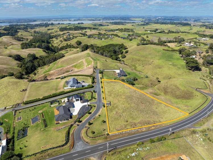 2 Chelsea Lee Lane Pollok_7