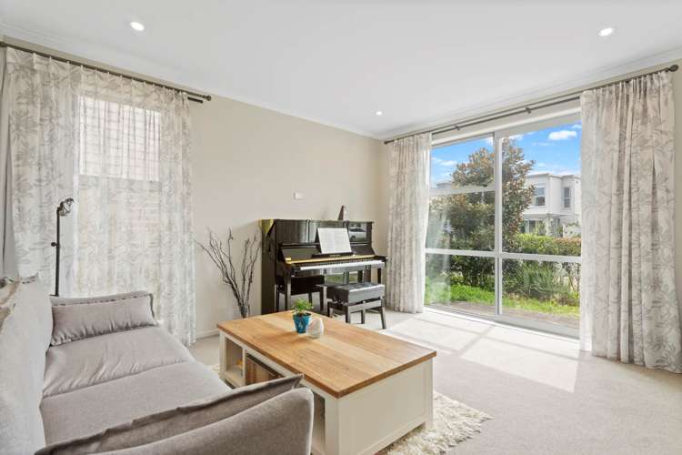 25 Costa Viva Crescent Karaka_9