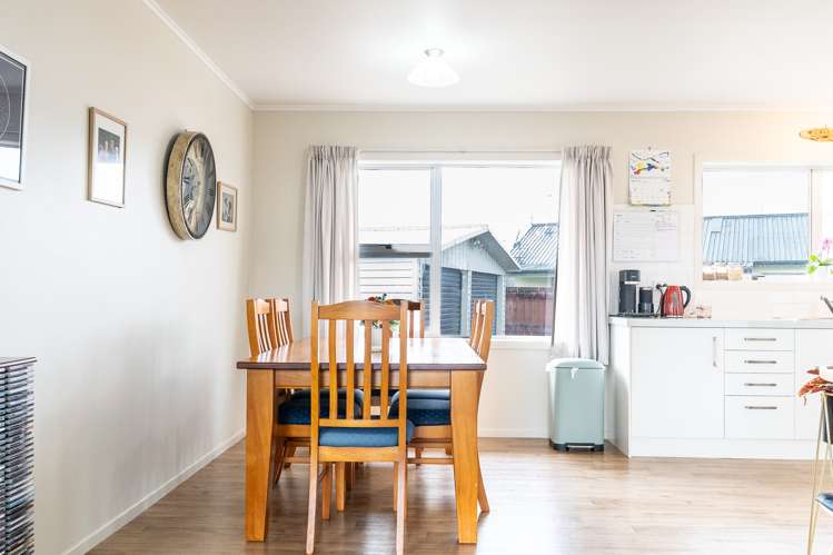 15 Poaka Avenue Dinsdale_7