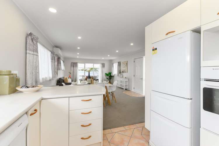 12b Howell Crescent Mount Roskill_7