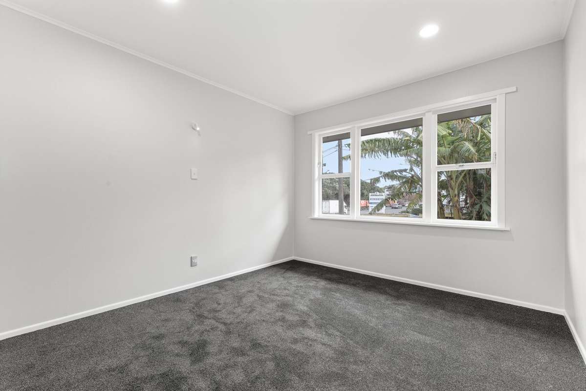 2/10 Waipuna Road_1