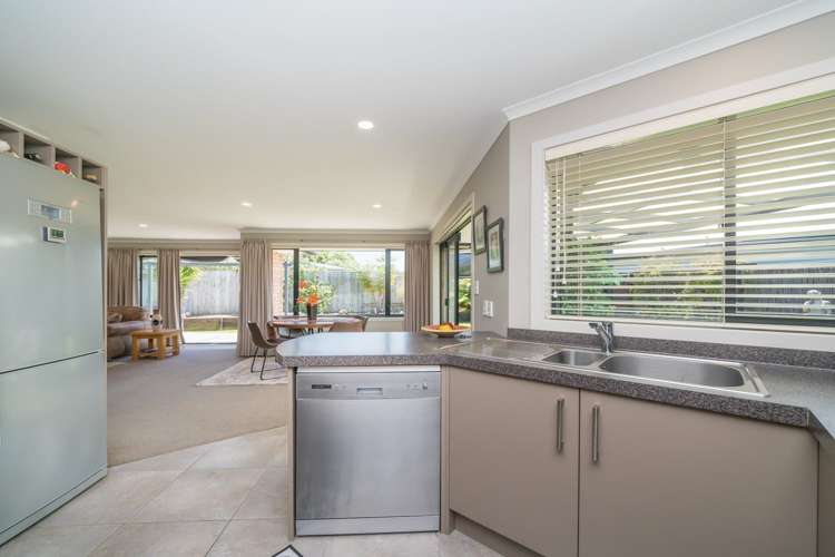 7 Lorenzo Place Kelvin Grove_8