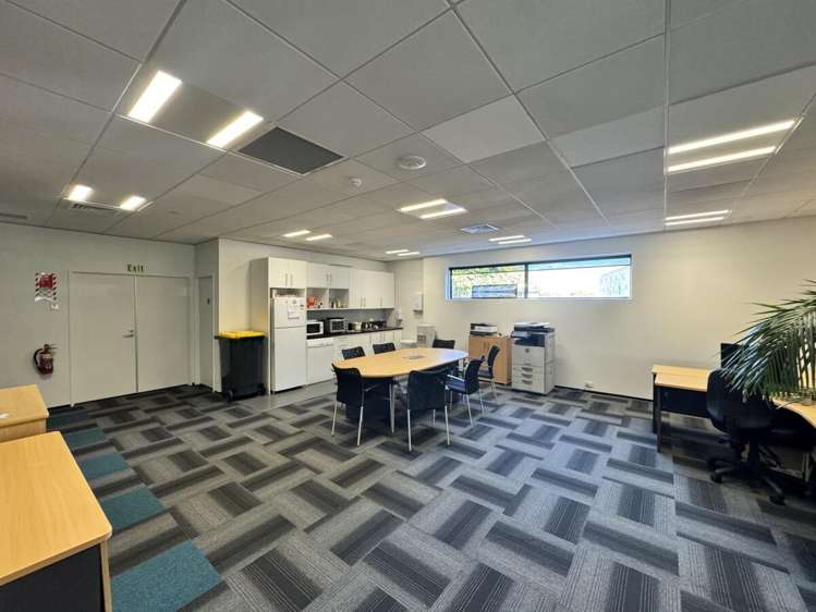 4/1 Show Place Addington_9