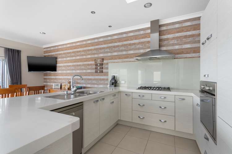 81 Oriental Parade Papamoa_10