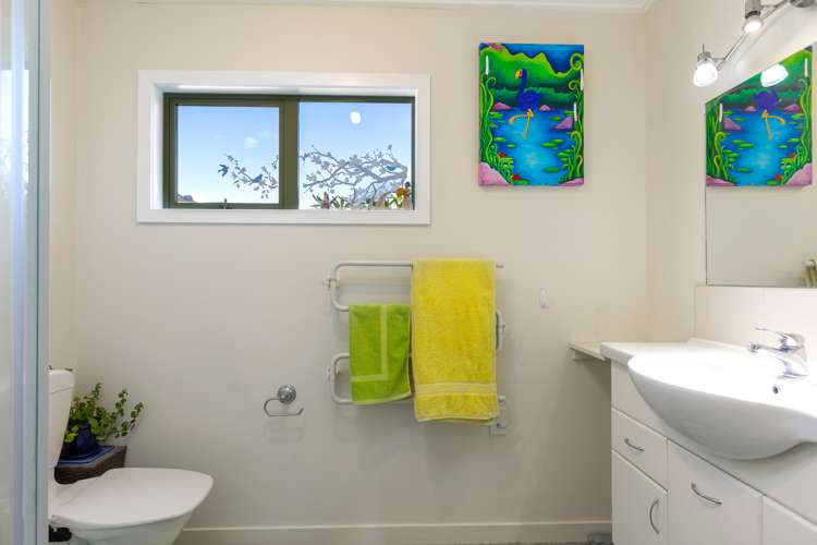 72 Moana View Road Waikawa_19