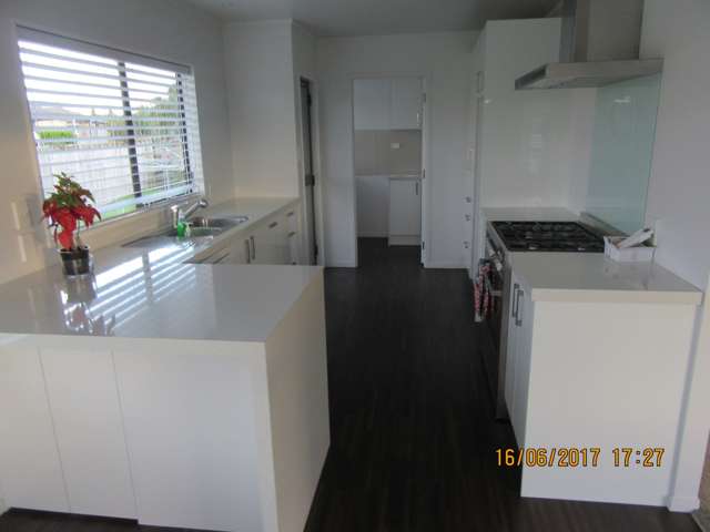 9 Doment Crescent Orewa_4