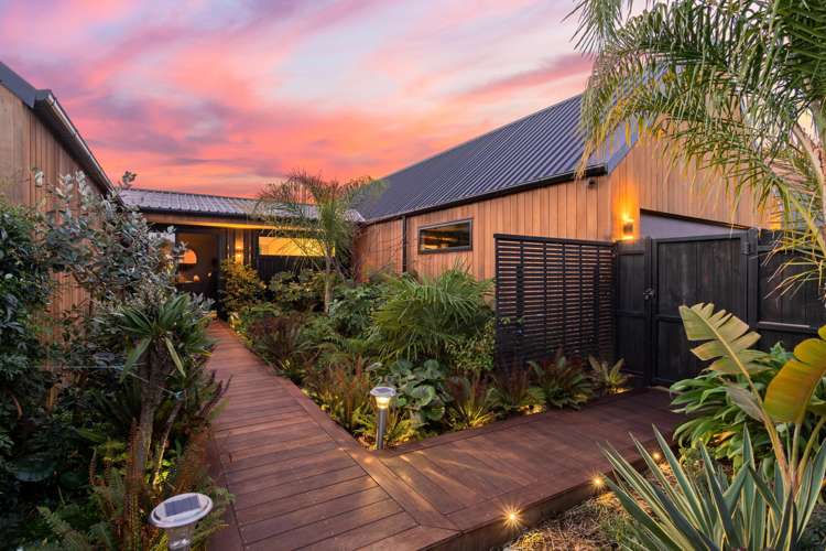 12 Spitfire Drive Burleigh_8