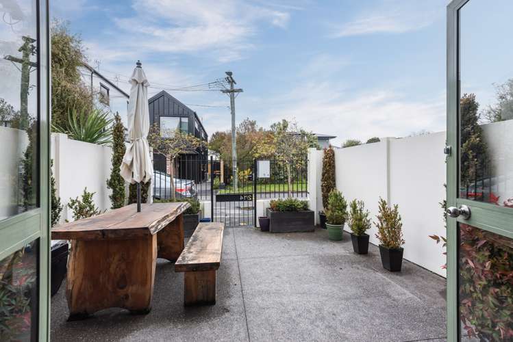 2/14 Moa Place Christchurch Central_7