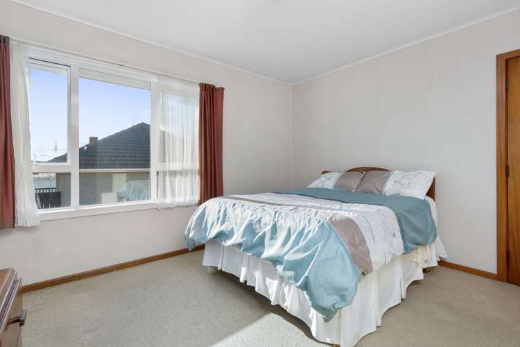 127 Flanshaw Road Te Atatu South_13