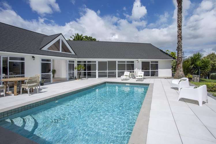 30 Bernard Magnus Lane Greenhithe_8