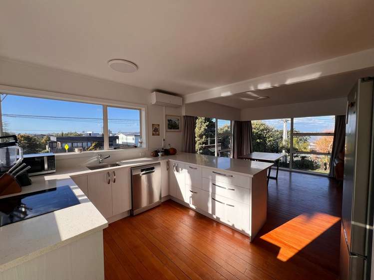 2/110 Sylvan Avenue Northcote_4
