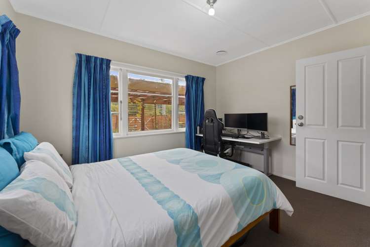 1 Peel Place Wainuiomata_12