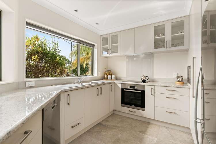 1 Glenrowan Rise Bethlehem_5