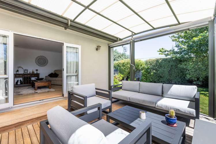 9 Devon Street Taradale_21