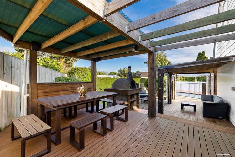 77 Saint Annes Crescent Wattle Downs_16