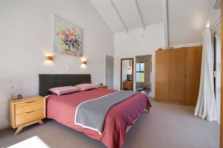 3 Muriwai Road Waimauku_23