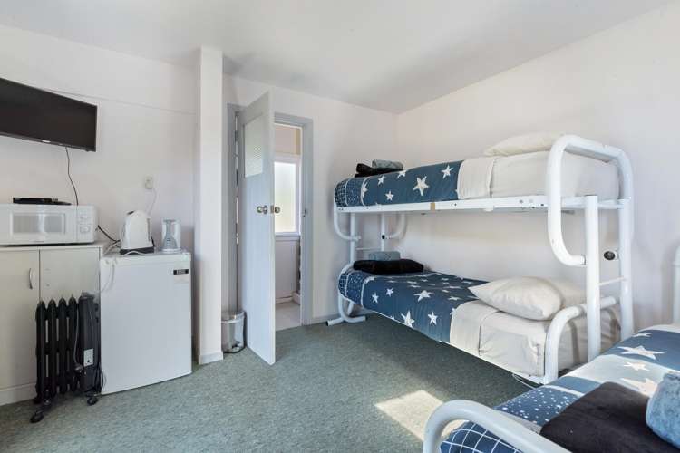 37 Man Street Queenstown_18