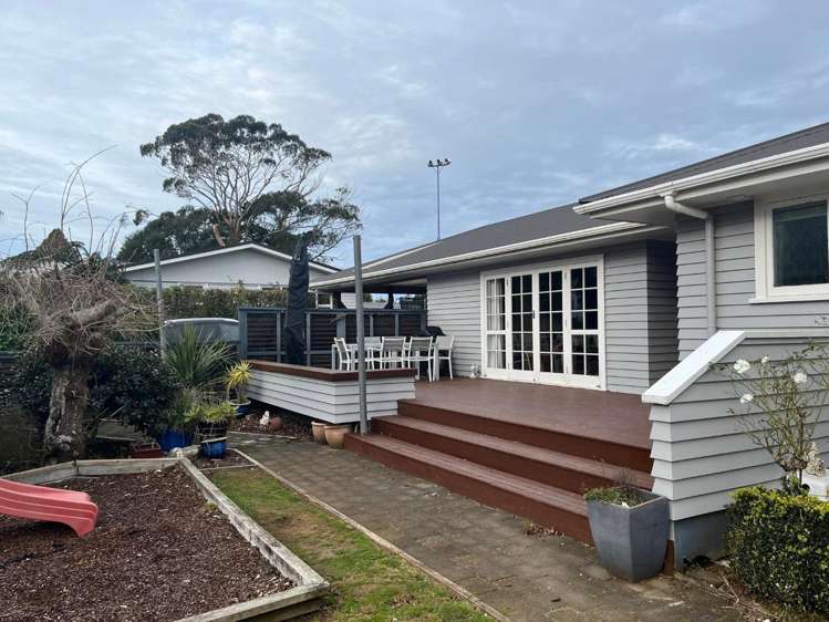 22a Waiwera Place Merrilands_11