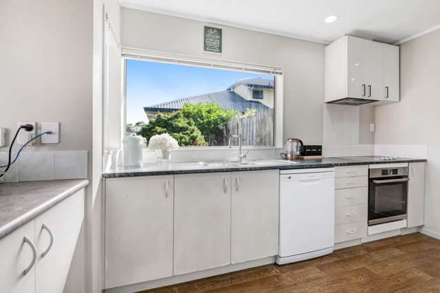 69 Donald Street Stanmore Bay_3