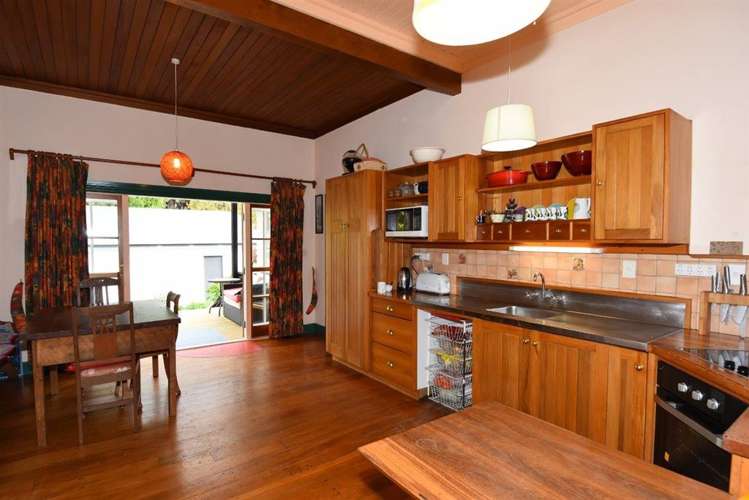 2072 Lake Ferry Road Pirinoa_12