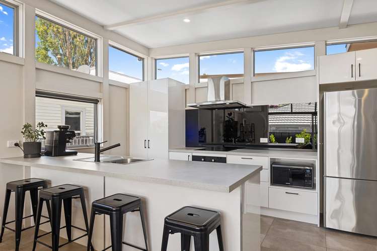 2/87 Warrington Street St Albans_6