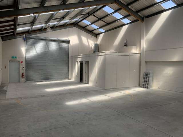 Unit B, 36 Hillside Road Wairau Valley_1