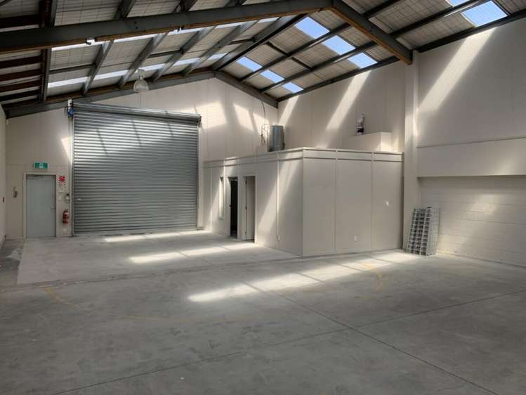 Unit B, 36 Hillside Road Wairau Valley_1
