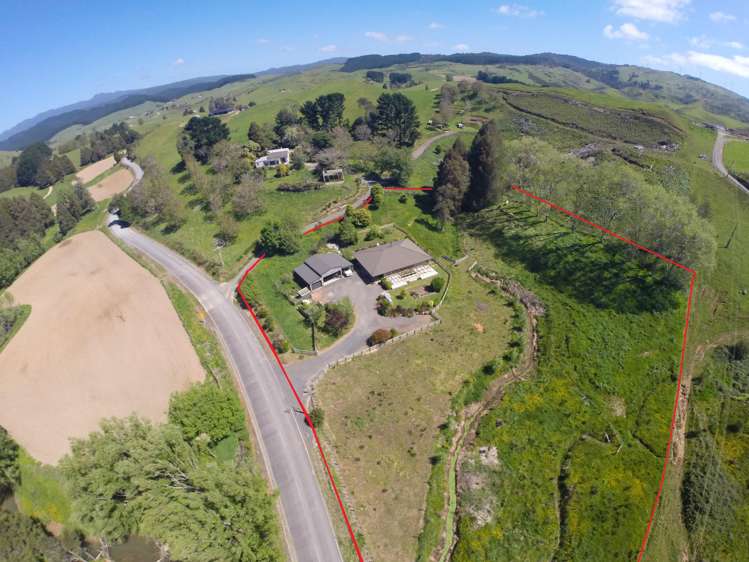 526 Waitetuna Valley Road Raglan_7
