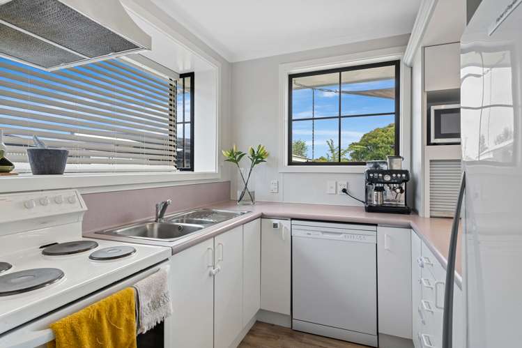 34 Chartwell Street Burwood_10