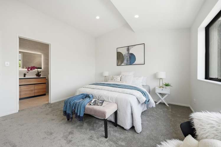 2/9 Doughty Place Otara_8