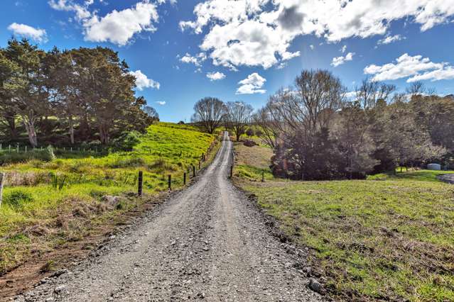 111 Petley Road Paparoa_4