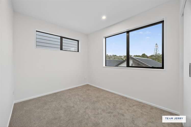 27 Jandell Crescent Bucklands Beach_13