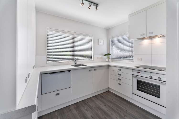 2/2 Patons Road Howick_2