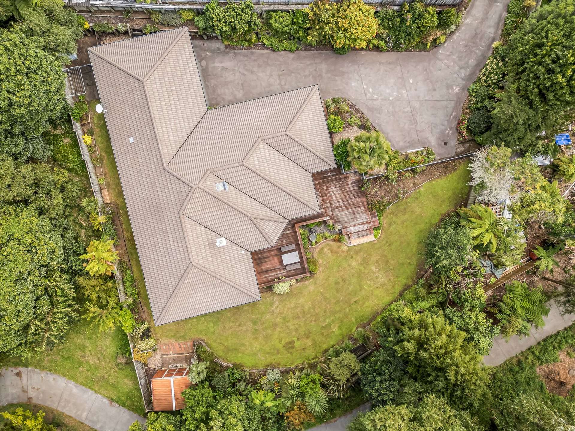 29 Edward Payton Grove Pukehangi_0