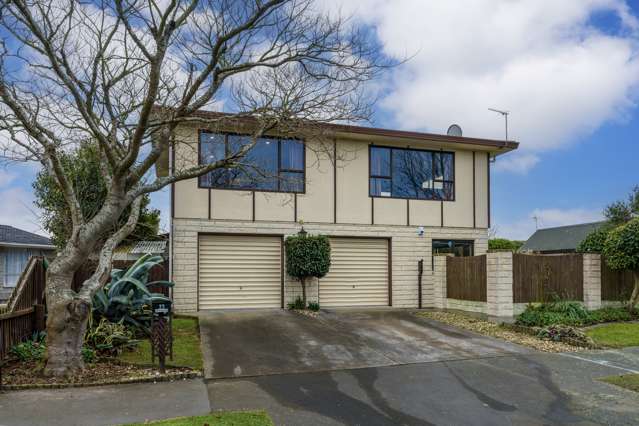 23 Freebairn Street Redwood_1